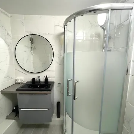 Apartment Beau T2 Equipe Sur Le Port, Centre La Ciotat